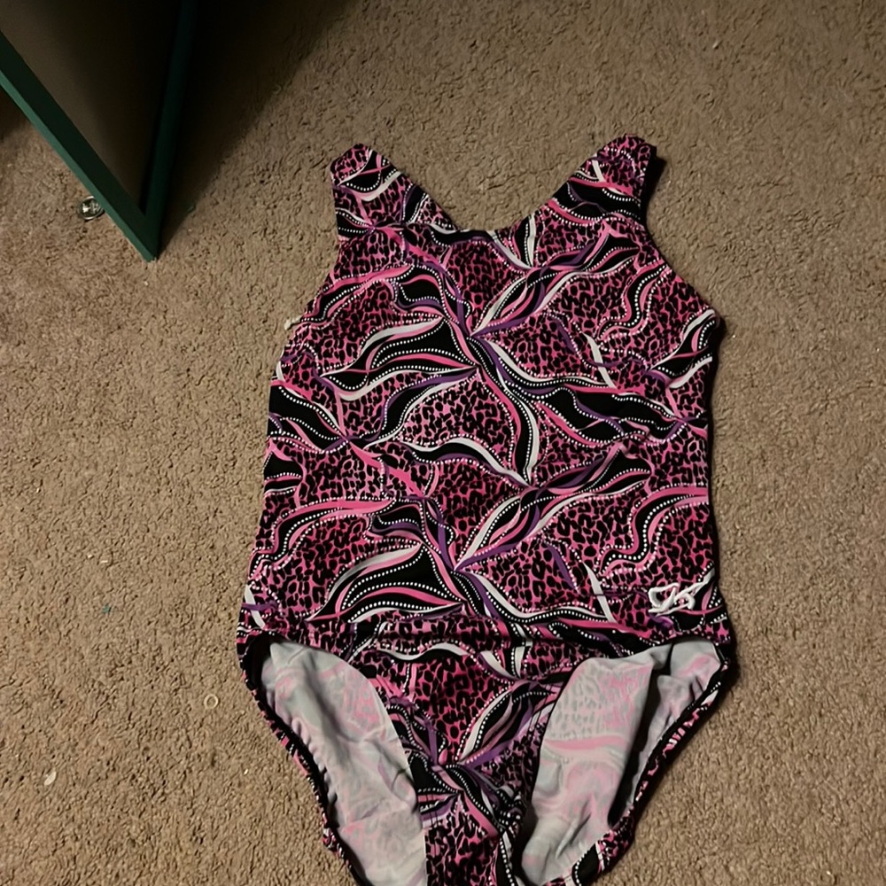 AM Gk gymnastics Leo